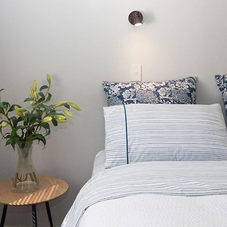 The Coastal Cottage Central City Location New Plymouth Exterior photo